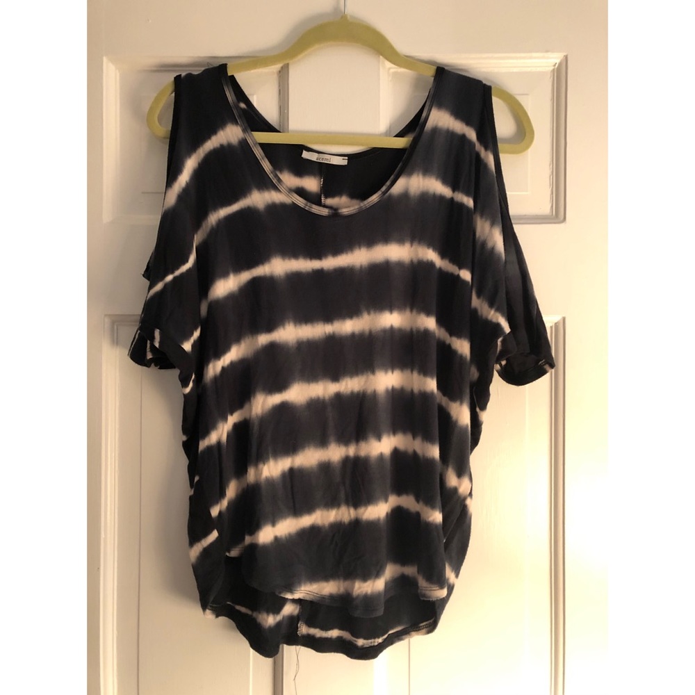 Acemi Tie-Dye Cold Shoulder Top